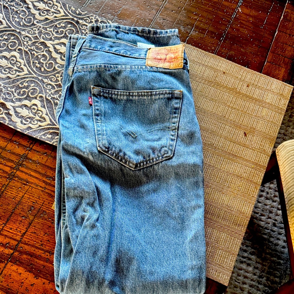 Levi's 550 Relaxed Fit Blue Jeans